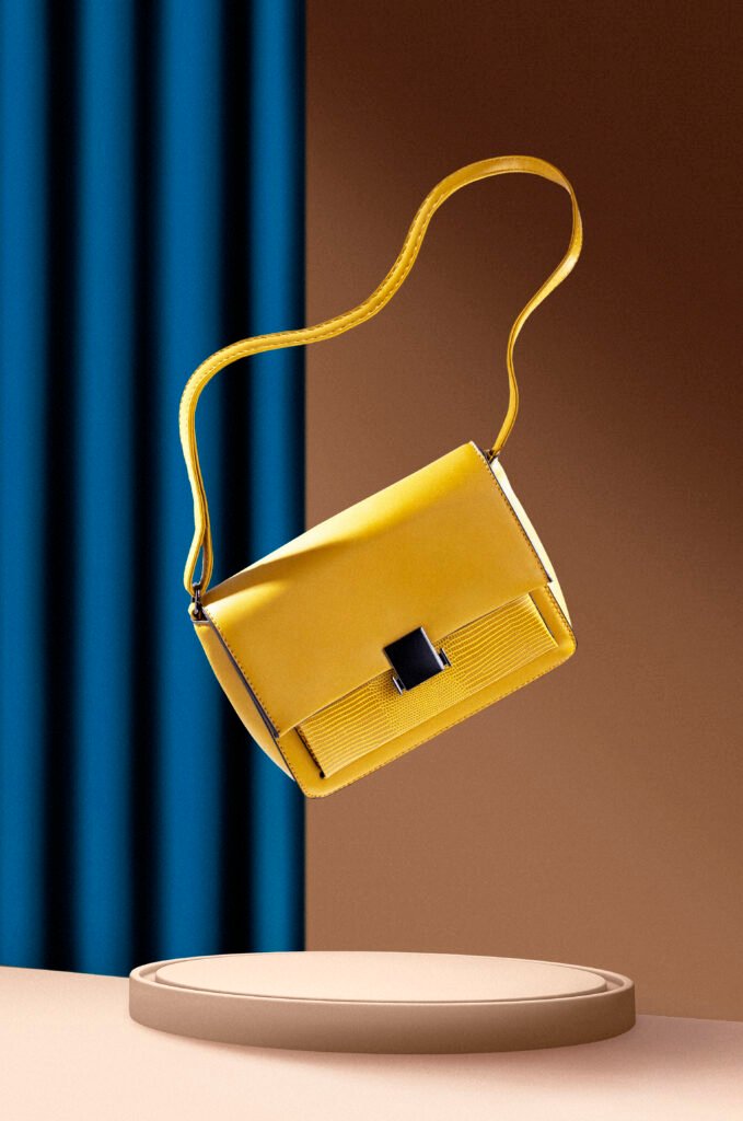 Editorial city look inspired by Gulf fashion trends 2026
